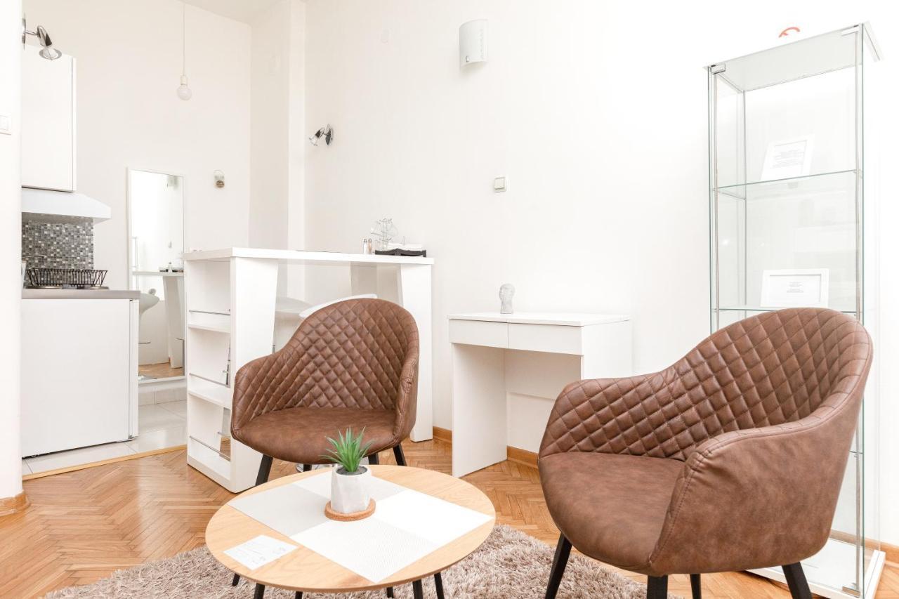 1st Belgrade Apartment Buitenkant foto